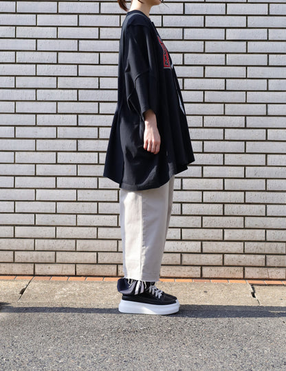 BUZIGAHILL フォーパネルフレンチシームTシャツ